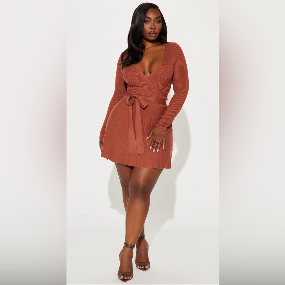 Fashion Nova Curve - Pratt Sweater Mini Dress - Mocha